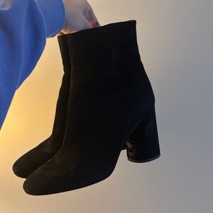 Vince Elegant Black Suede Heeled Boots
